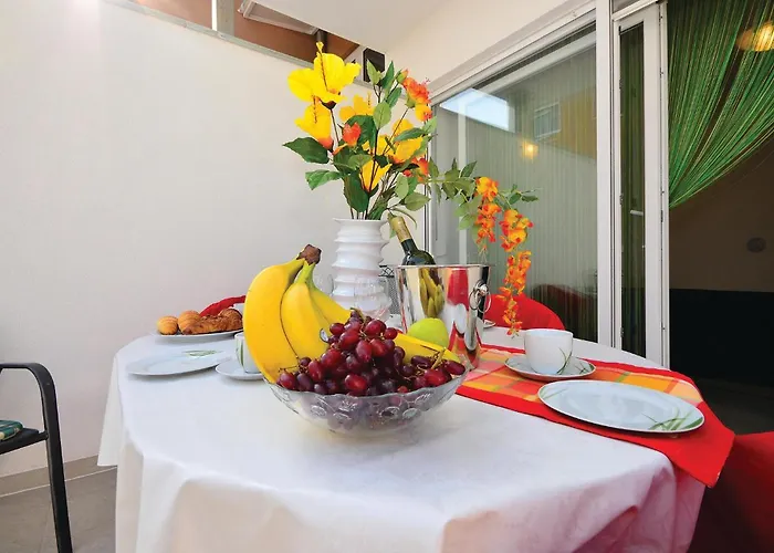 Апартаменты In With Swimming Pool *