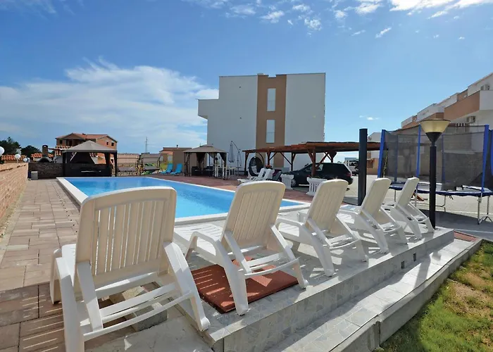 Apartment In With Swimming Pool *