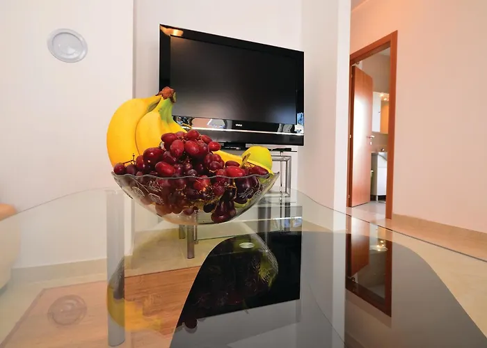 In With Swimming Pool *